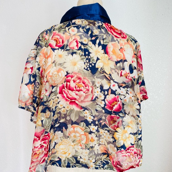 Vintage Victoria's Secret Sheer Loose Floral Sleep Top Slip Size S - Picture 4 of 9